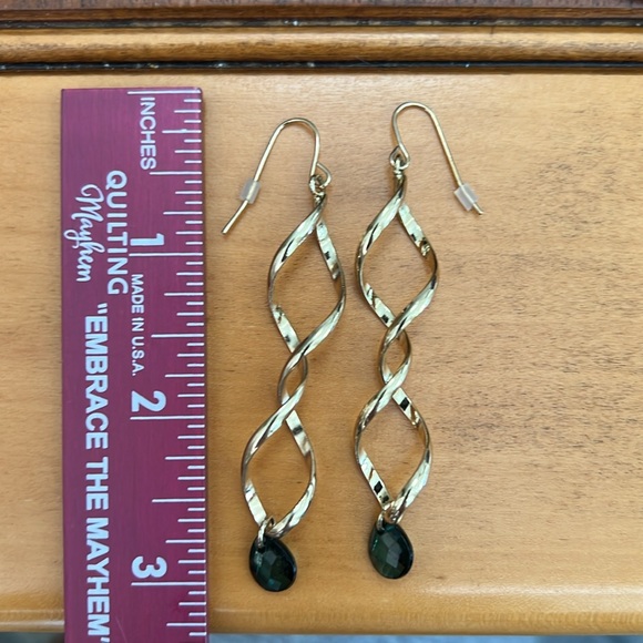 Earrings - Picture 2 of 7